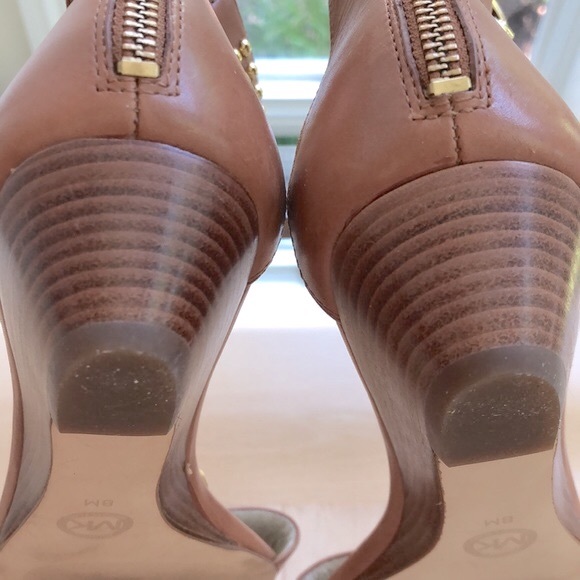 ‼️SOLD‼️🎉HP🎉Michael Michael Kors Sandals - Picture 7 of 8